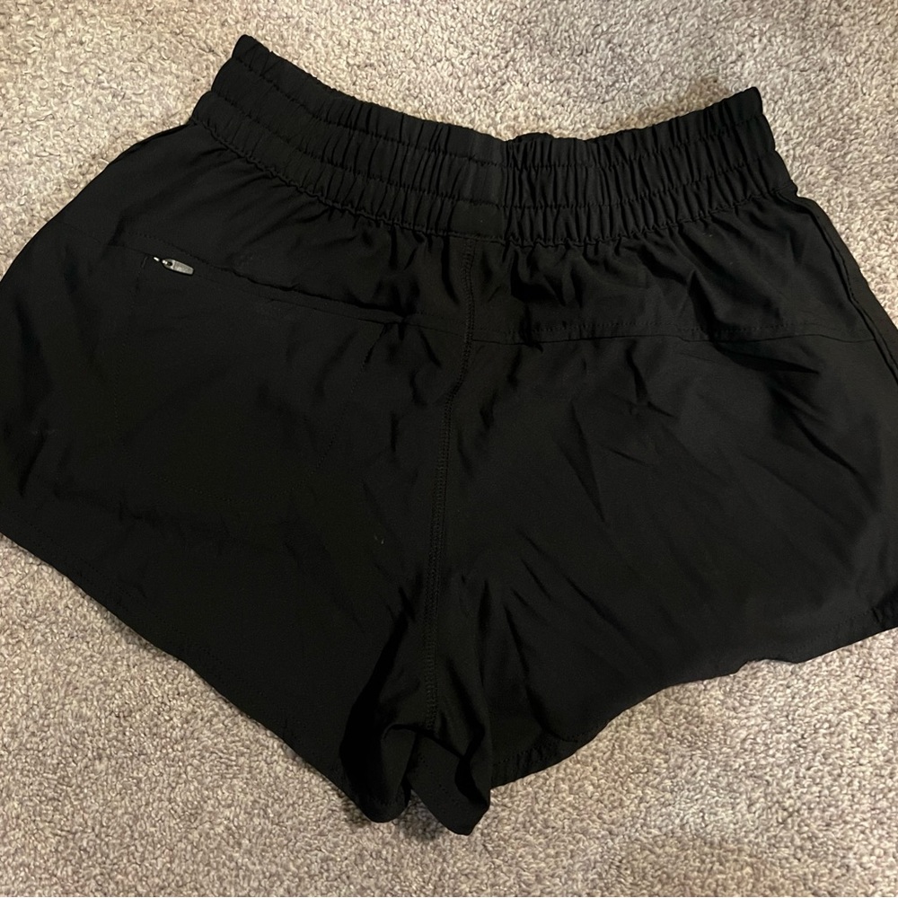 Vuori Dash Short (3”)